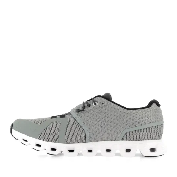 on-cloud-5-waterproof-back